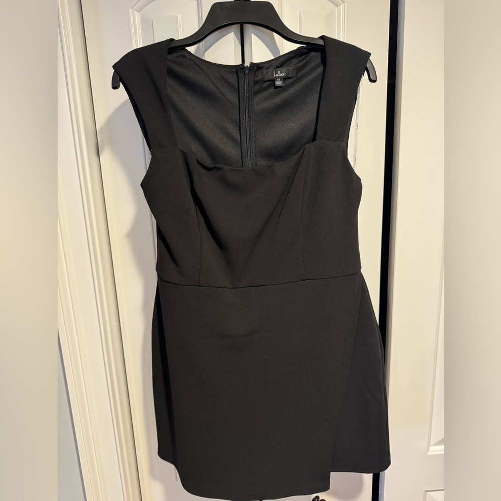 Lulu's Black Sleeveless Romper